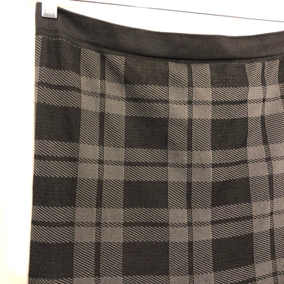 Lane Bryant black, gray plaid high waist leggings - Picture 3 of 6